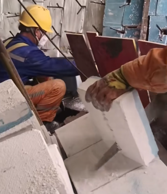 憎水型硅酸鈣板 在鋼廠施工中 